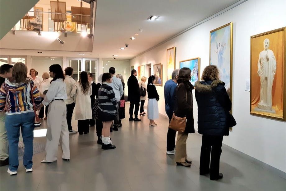 西澳舉辦真善忍國際美展 副市長：畫作發人深省