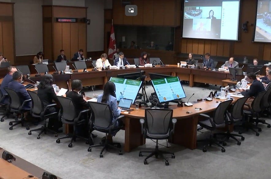 【明慧網海外綜合04.22.】