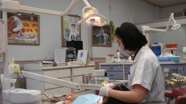 貧困「富商子女」 找到超越哲學的人生答案