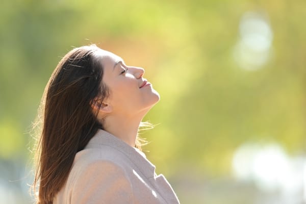 告別怨恨、走出謊言  迎來重生的人妻